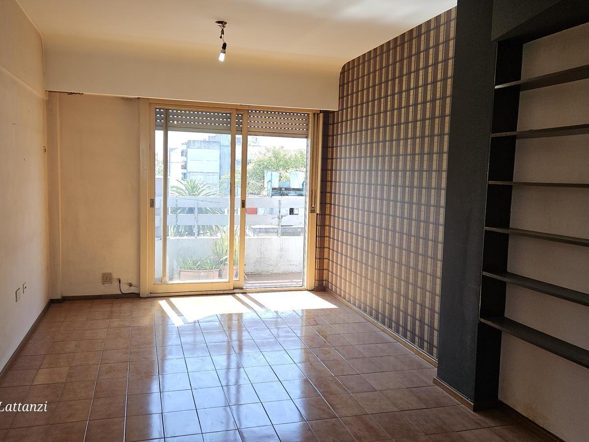 Venta Departamento 75 m² en San Martin, 2 Habitaciones, Lavadero, 1 Cochera 1
