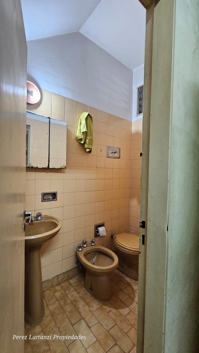 Galpón 2 Plantas de 320.50 m² en Caseros 3
