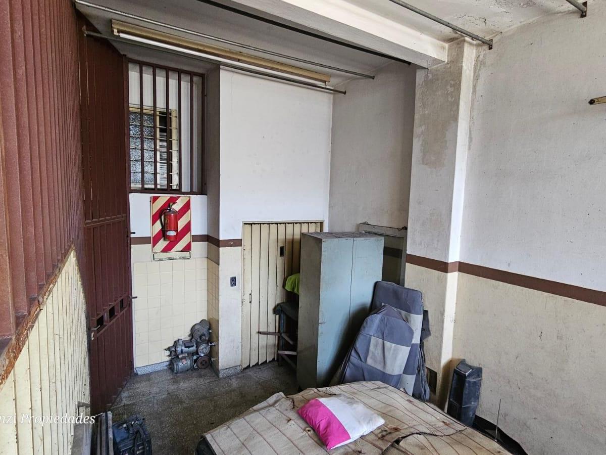 Galpón 2 Plantas de 320.50 m² en Caseros 1