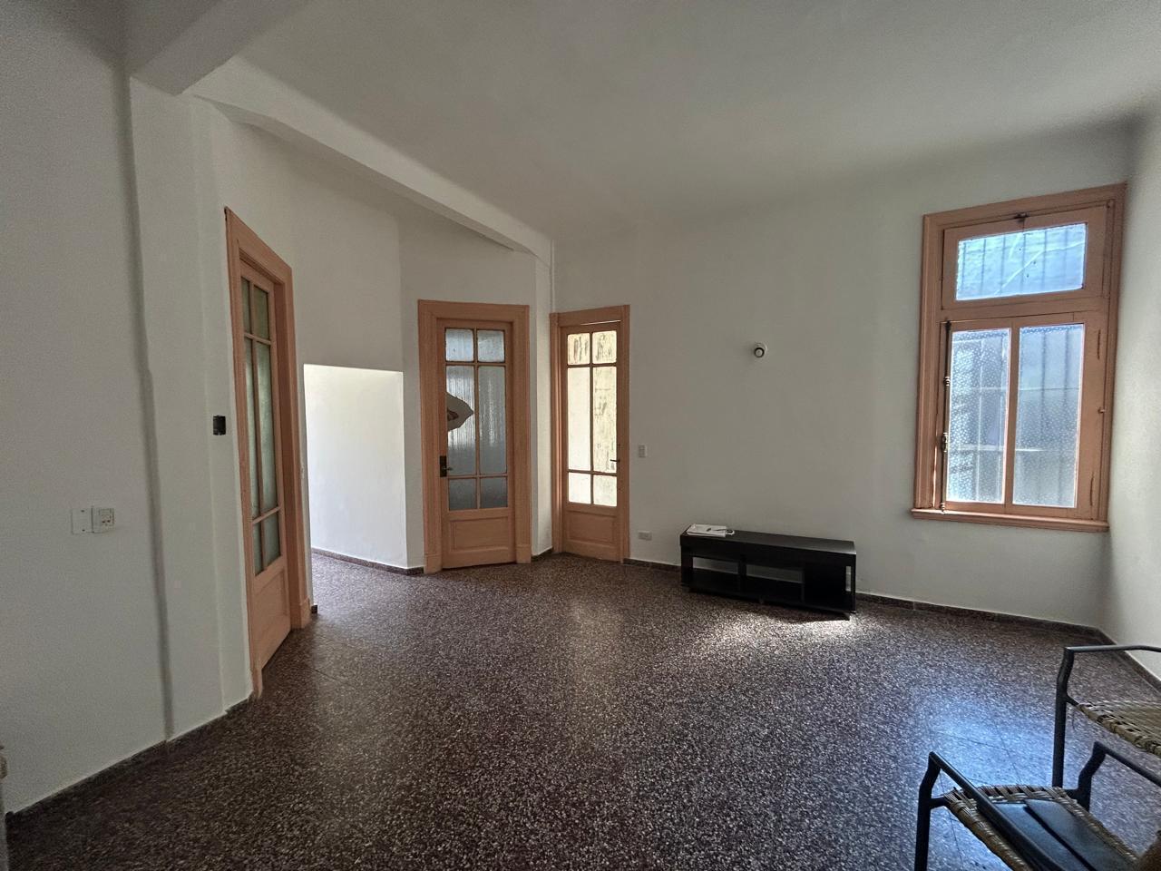 Foto de Venta Departamento 4 ambientes en Balvanera, imagen 3