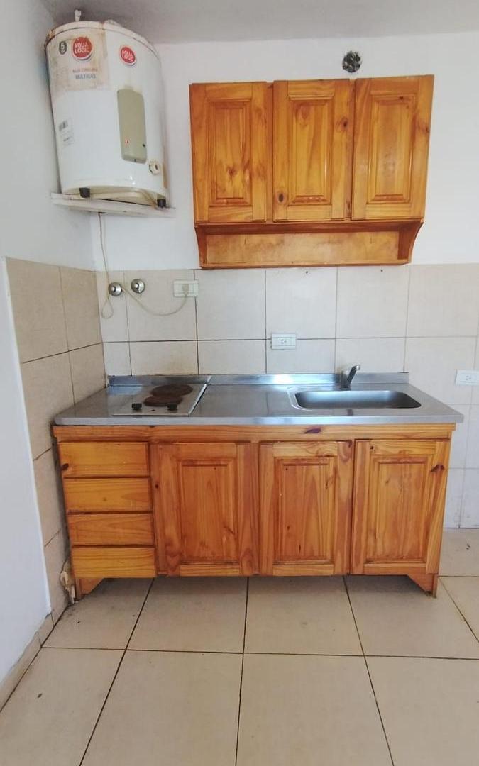 Foto de Alquiler departamento monoambiente de 27 m2 aprox en Caseros, imagen 4