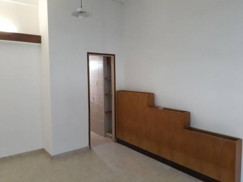 Foto de Alquiler monoambiente de 23 m2 en CASEROS, imagen 2
