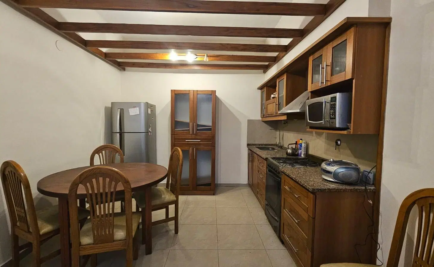 Alquiler PH 4 ambientes de 81 m2 en Caseros 5