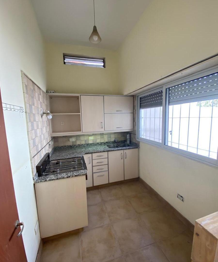 Foto de Alquiler PH 2 ambientes de 86 m2 en Caseros, imagen 5