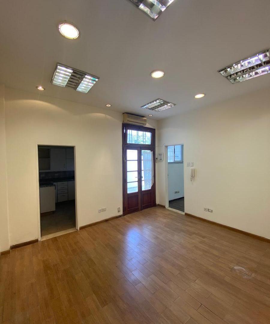 Foto de Alquiler PH 2 ambientes de 86 m2 en Caseros, imagen 2