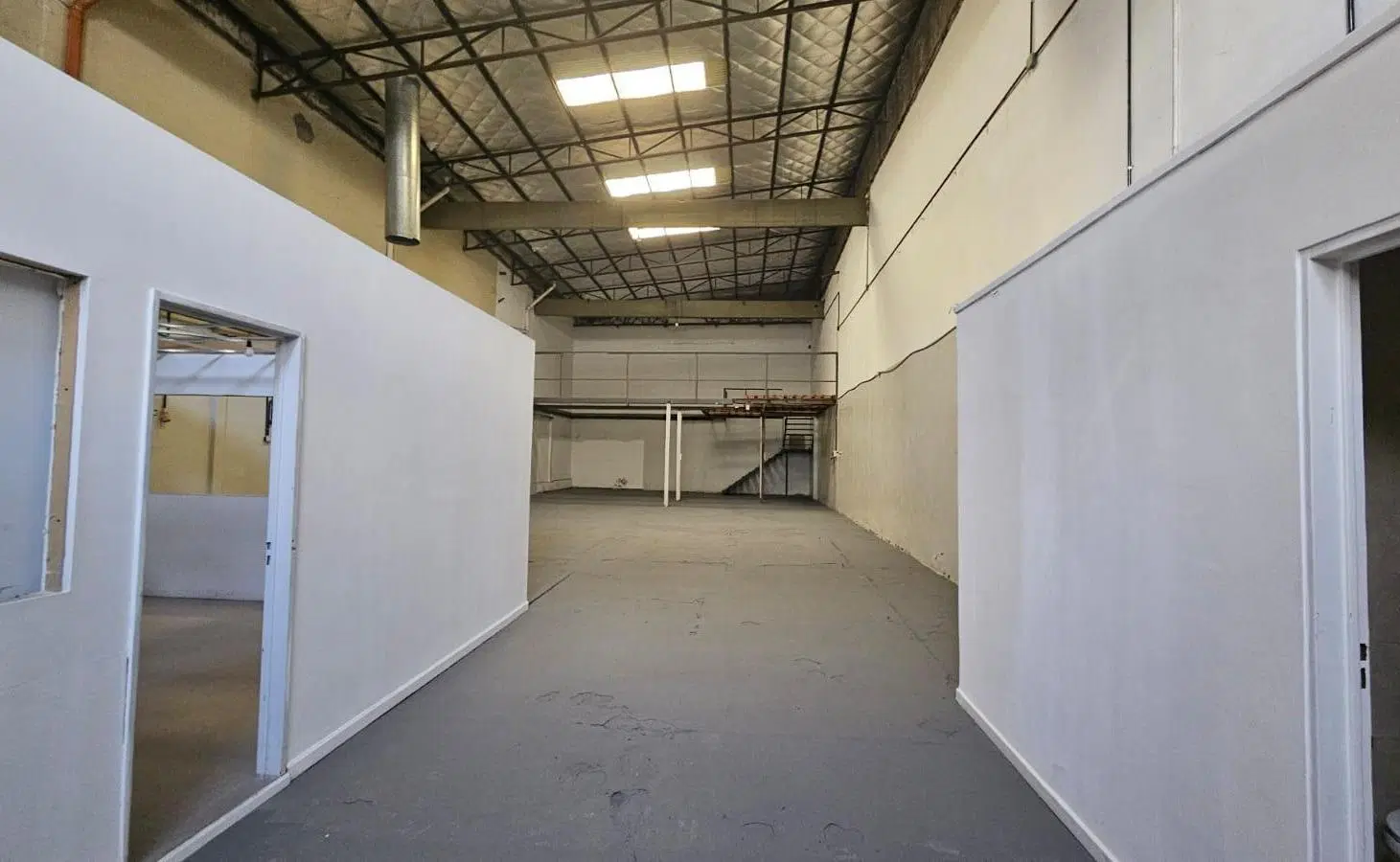 Alquiler Galpón de 300 m2 en Villa Devoto 4