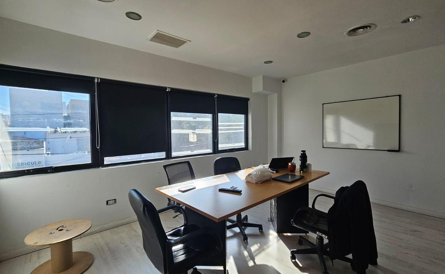 Foto de Alquiler Oficina de 200 m2 en Moron, imagen 4