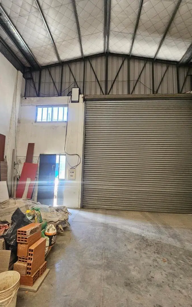 Alquiler Galpón de 383 m2 en Caseros 5
