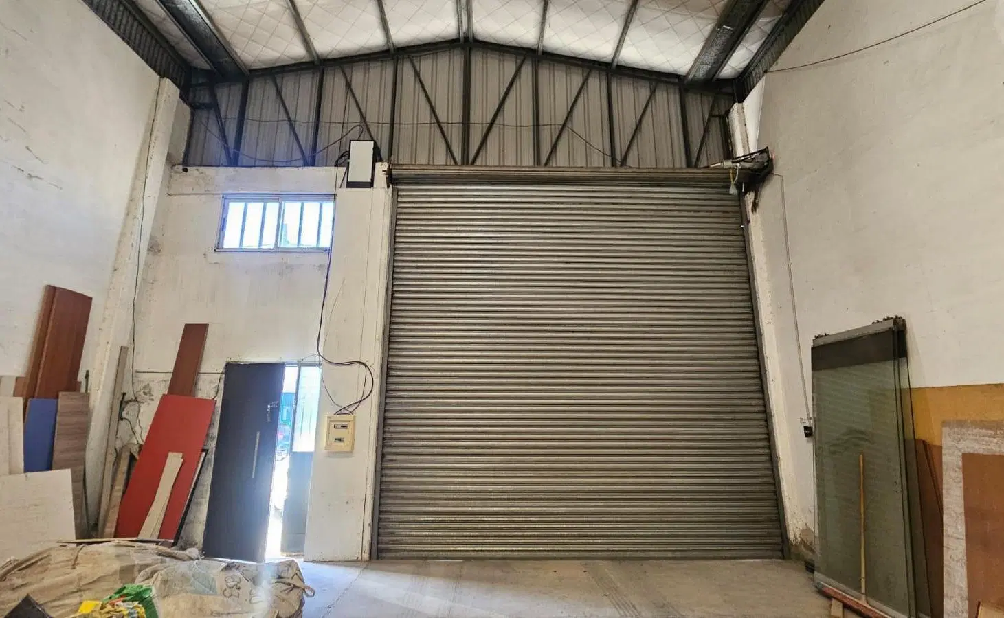 Alquiler Galpón de 383 m2 en Caseros 1