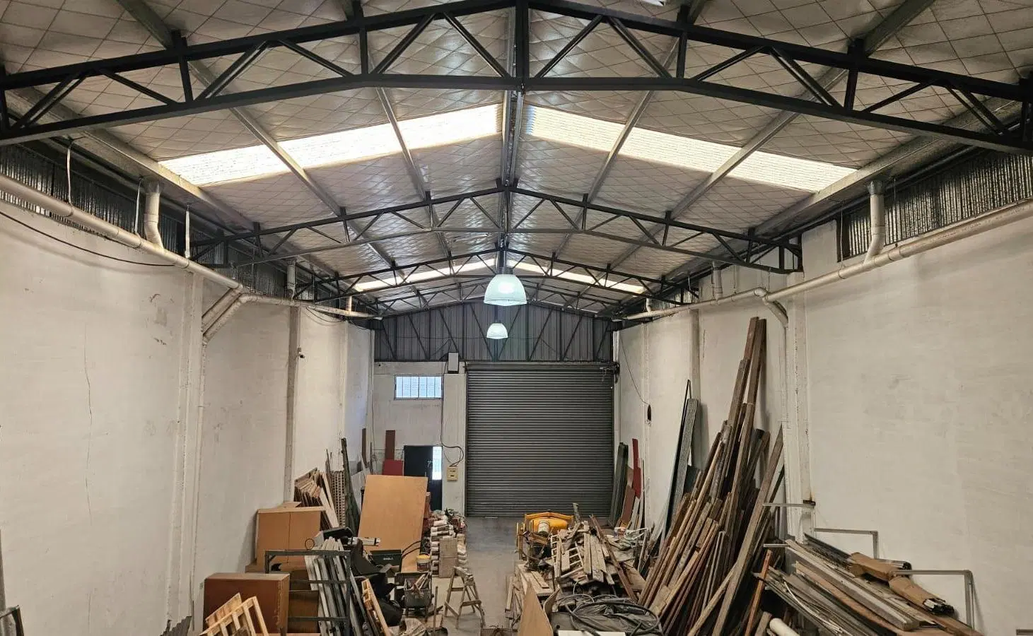 Alquiler Galpón de 383 m2 en Caseros 3