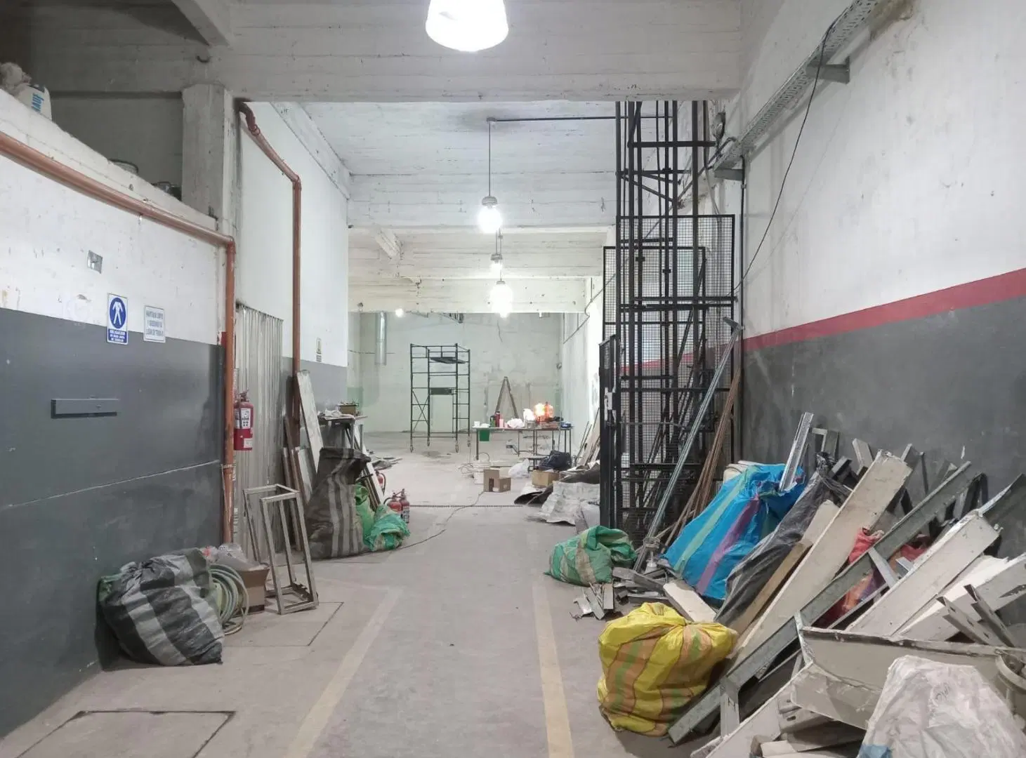 Alquiler Galpón de 530 m2 cubiertos en Ciudadela, 2 plantas 3