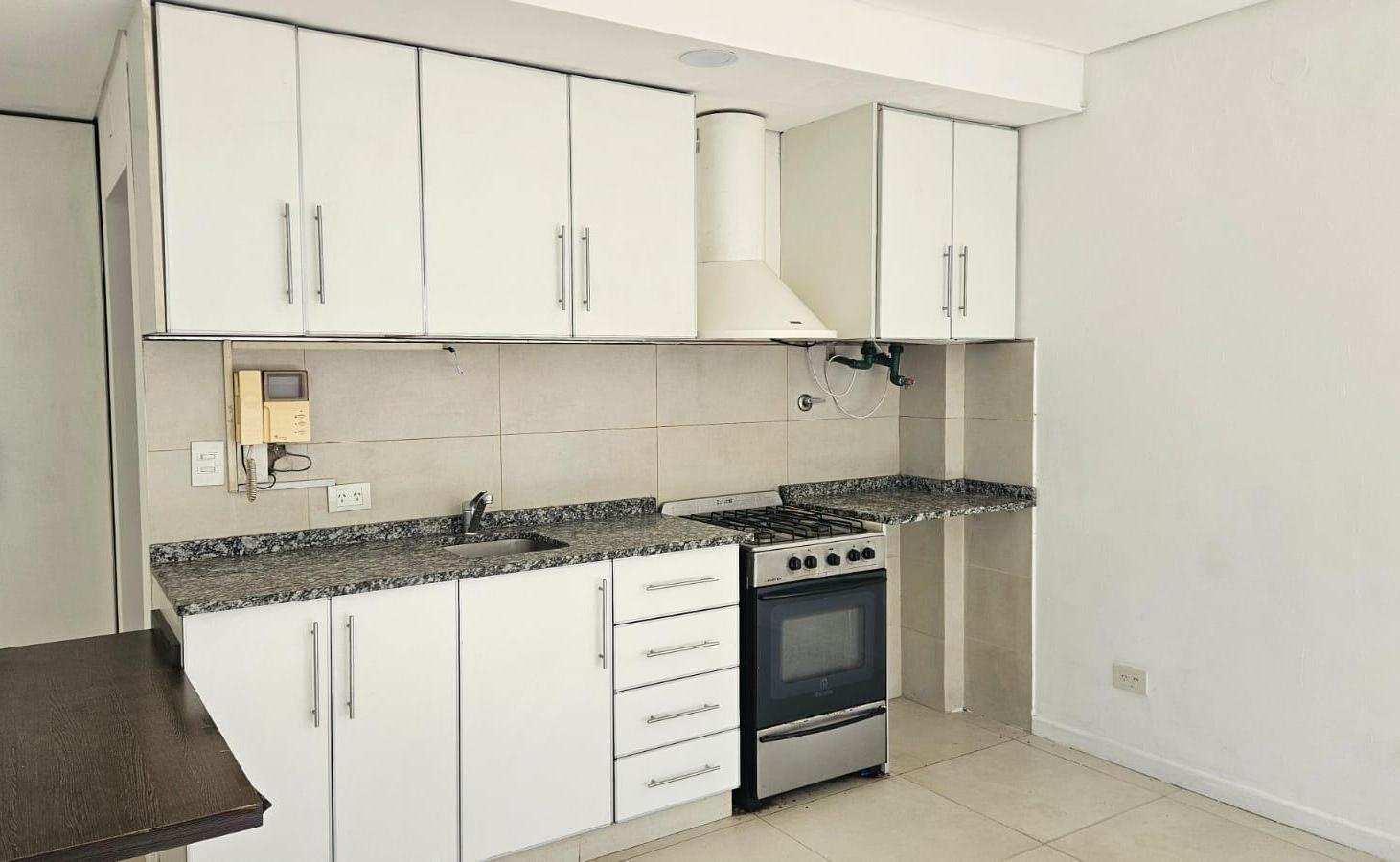 Foto de Venta Departamento monoambiente de 34 m2 aprox en Villa Pueyrredón, imagen 4