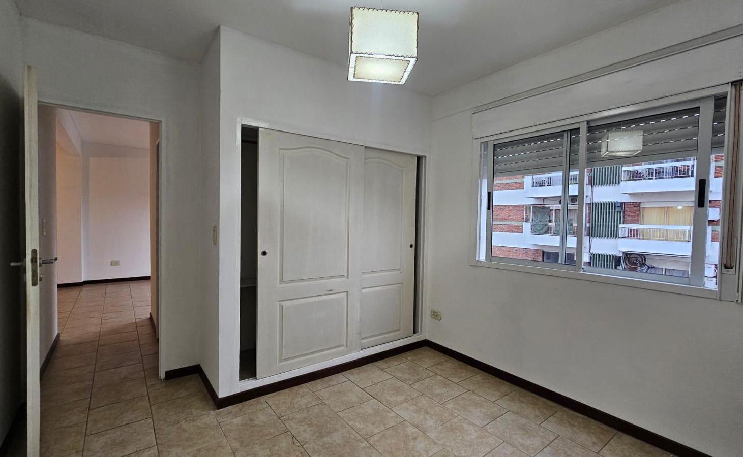 Foto de Alquiler departamento 2 ambiente de 40 m2 en SANTOS LUGARES, imagen 5