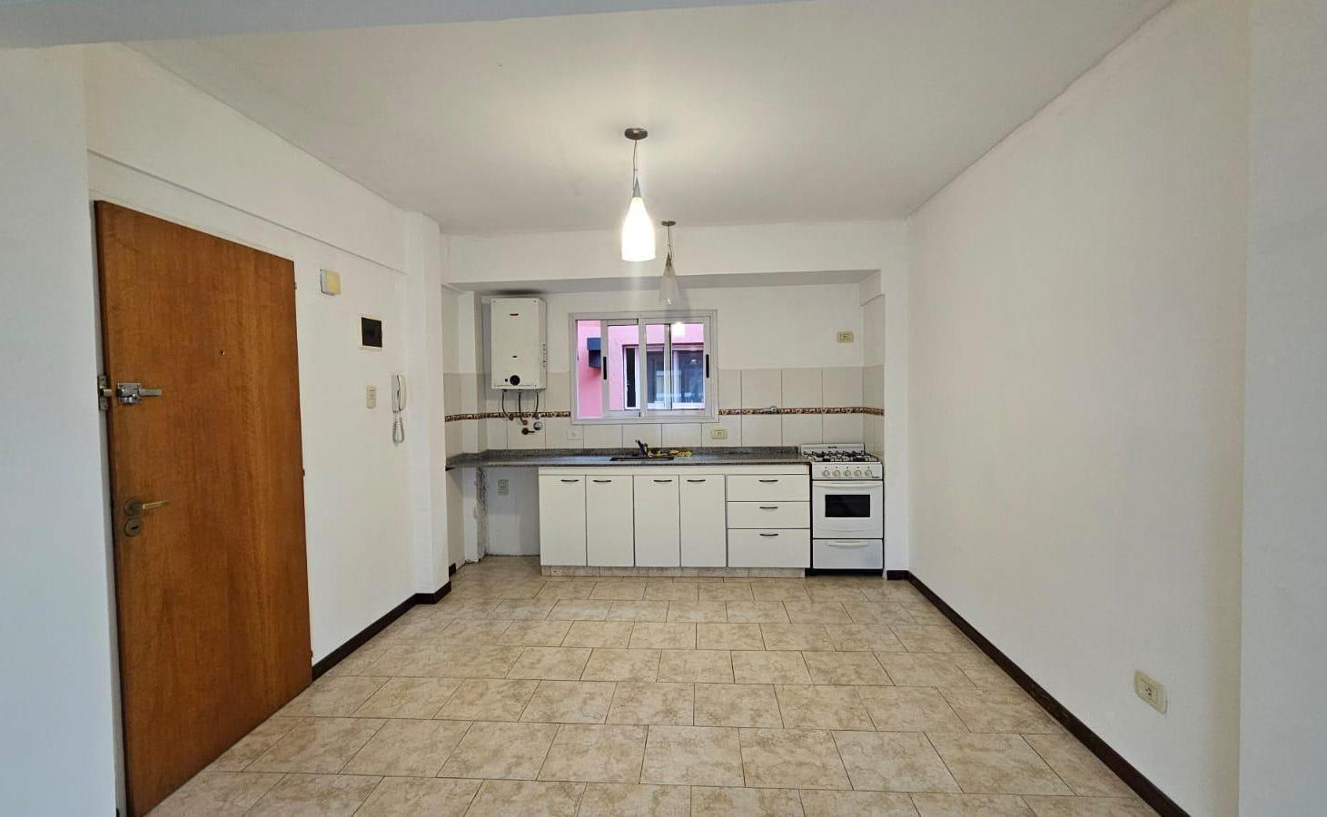 Foto de Alquiler departamento 2 ambiente de 40 m2 en SANTOS LUGARES, imagen 1