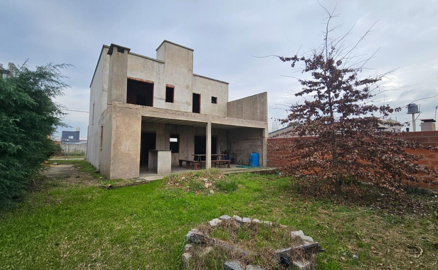 Foto de Venta Casa de 300 m2 de terreno en construcción en Matheu, imagen 1