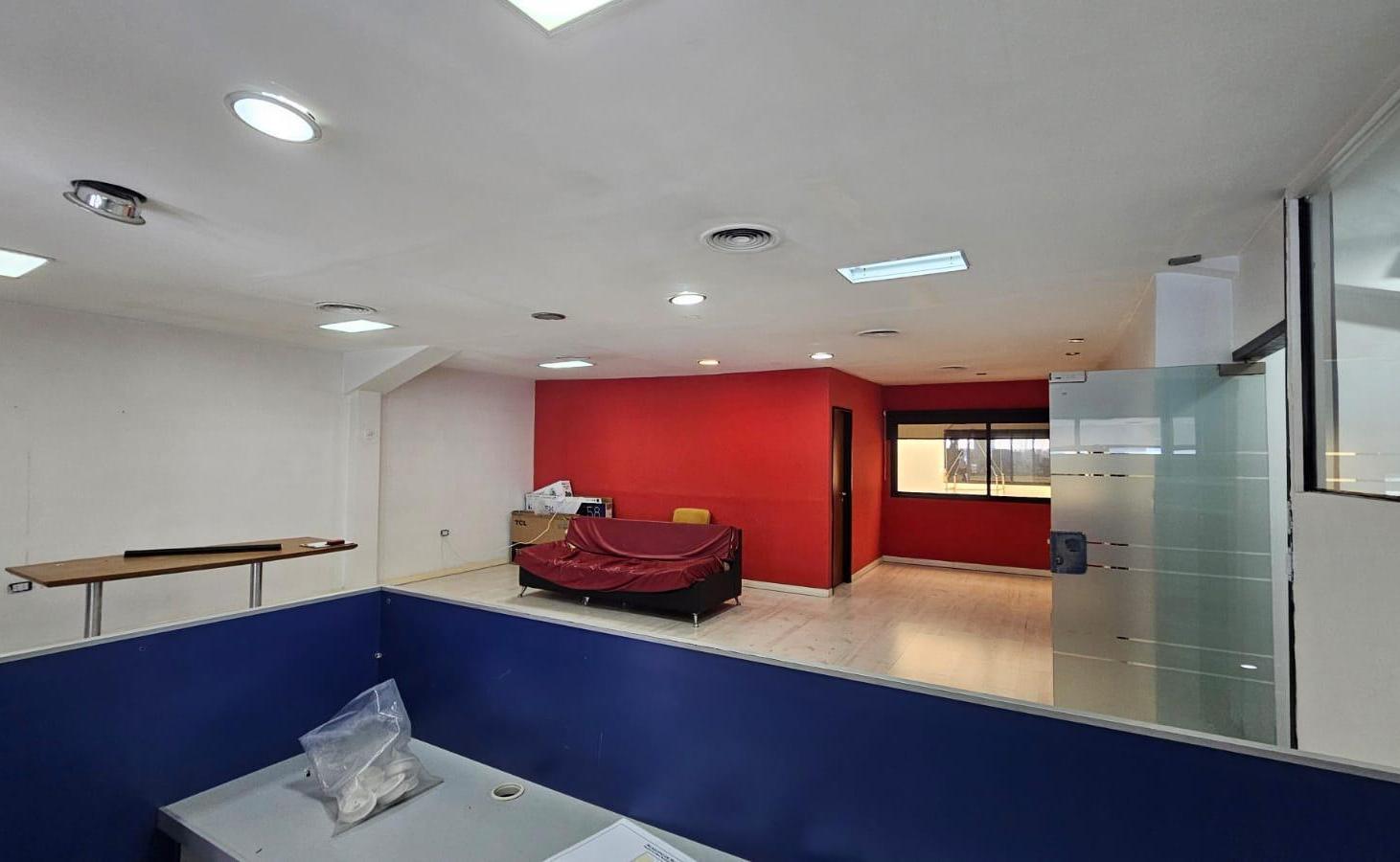Foto de Venta Galpón de 2 plantas de 540 m2 en Moron, imagen 2