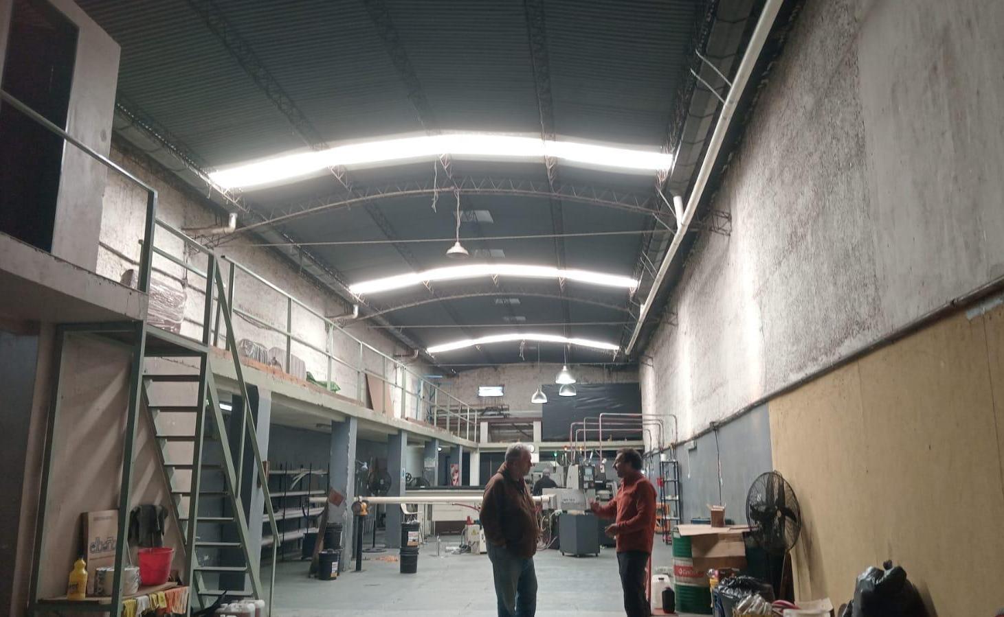 Foto de Alquiler Galpón de 400 m2 cubiertos en Caseros, imagen 2