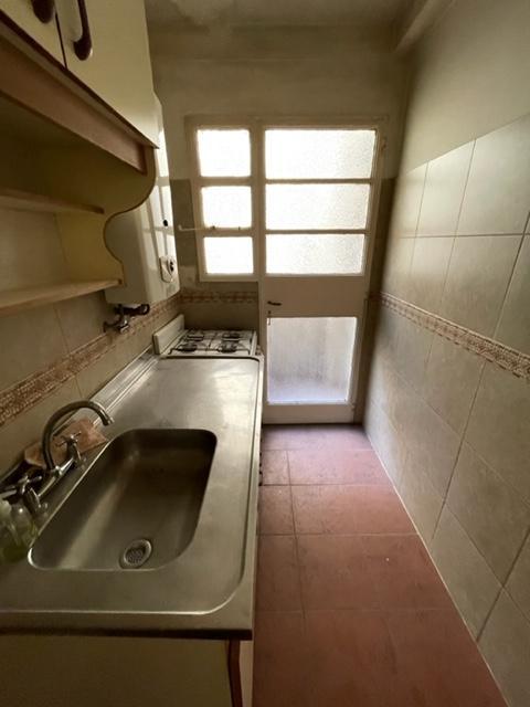 Departamento de 2 ambientes - A mejorar