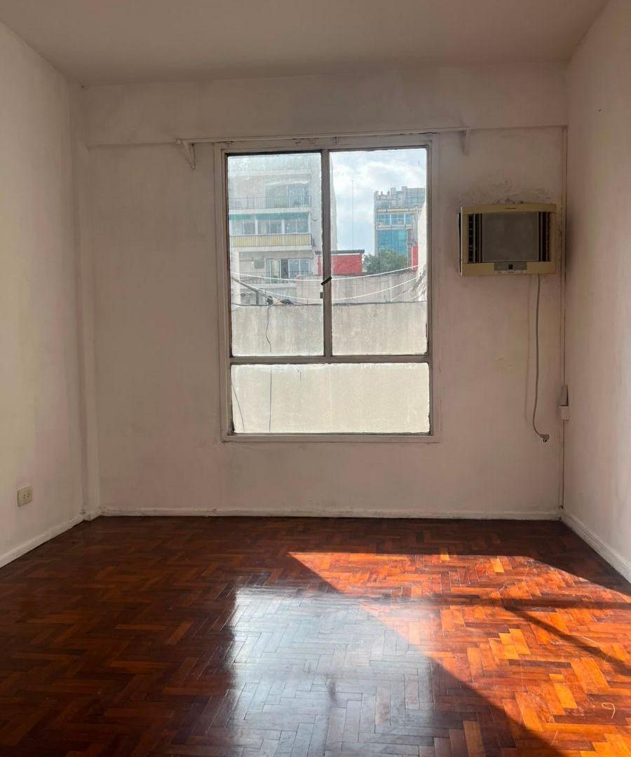 Foto de Departamento de 45 m2 con 2 dormitorios por escalera en venta en, imagen 3