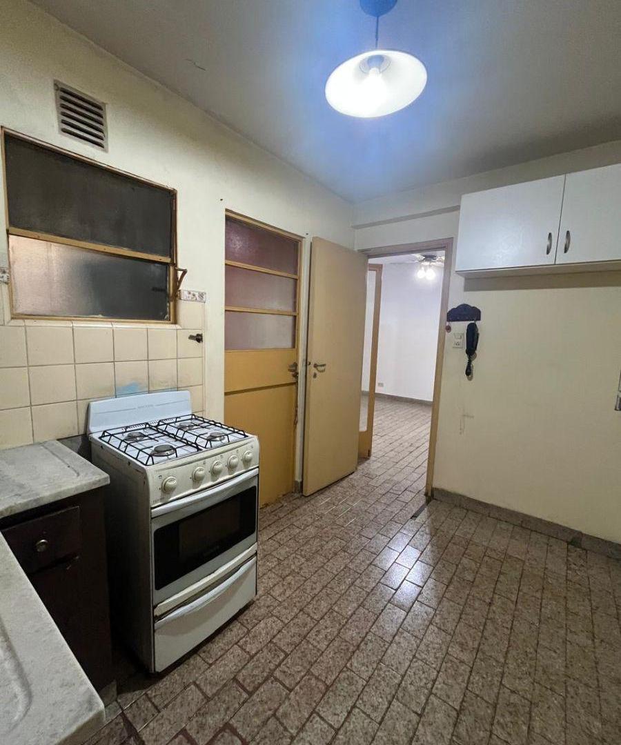 Foto de Departamento de 2 ambientes con patio en alquiler en Floresta, imagen 1