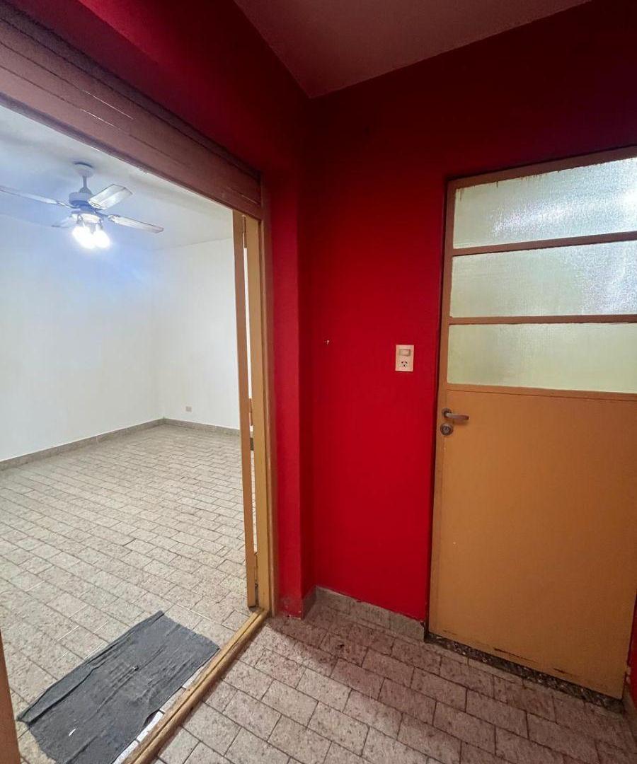 Foto de Departamento de 2 ambientes con patio en alquiler en Floresta, imagen 5