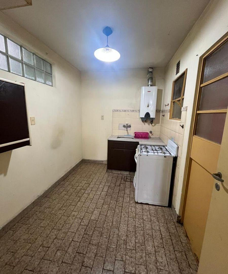 Foto de Departamento de 2 ambientes con patio en alquiler en Floresta, imagen 4