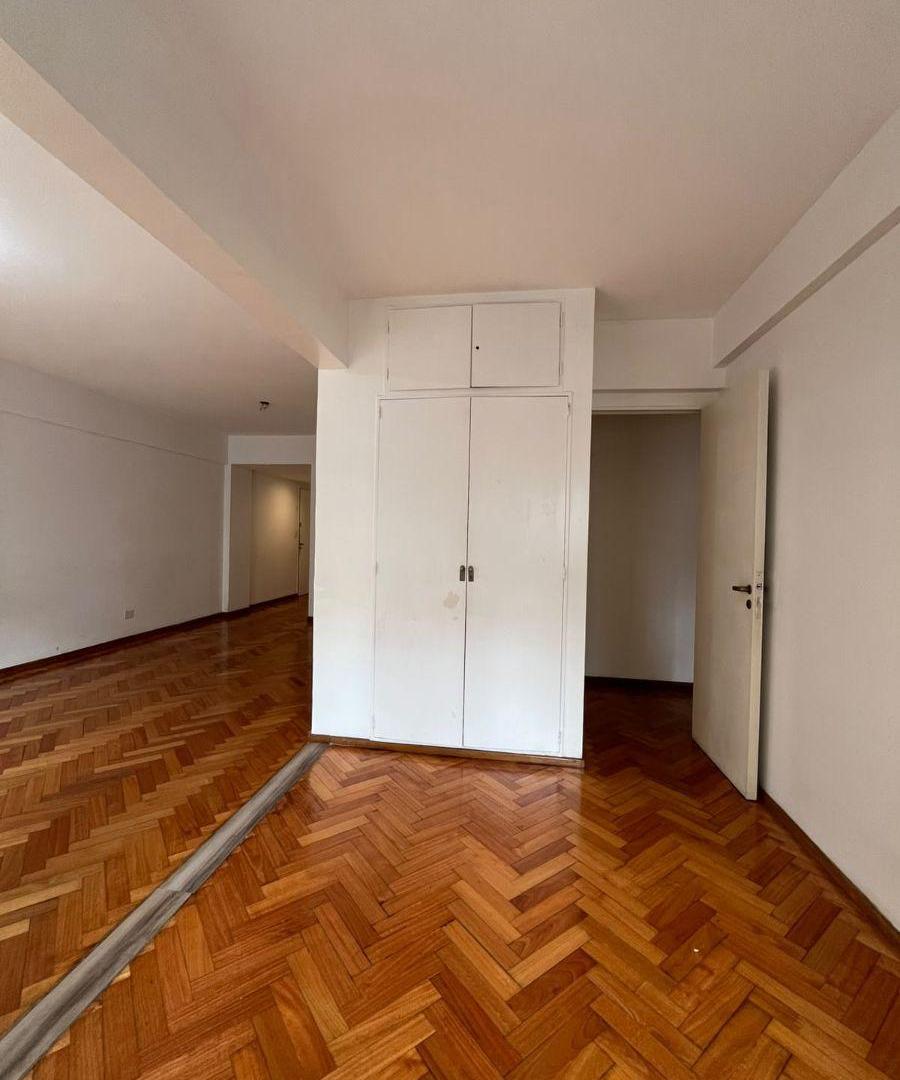 Foto de Depto 4 ambientes de 105 metros con dependencia, patio, cochera y, imagen 5