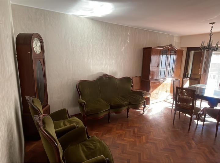 Departamento en  venta frente a plaza Pringles, Rosario 3