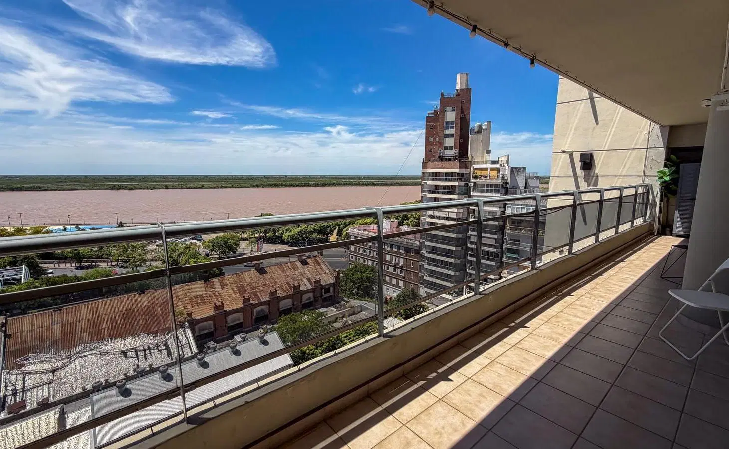 Departamento en vent de 3 dormitorios con 2 cocheras en Rosario - Parque España 4
