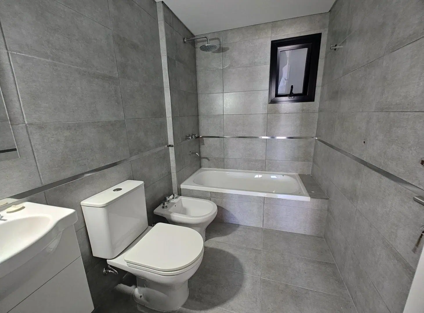 Departamento en venta de 2 dormitorios con cochera en Rosario - parque España 4