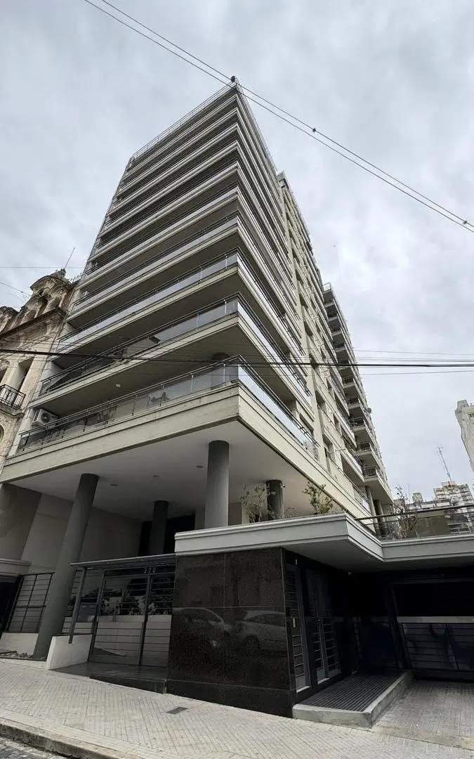Departamento en venta de 2 dormitorios con cochera en Rosario 5