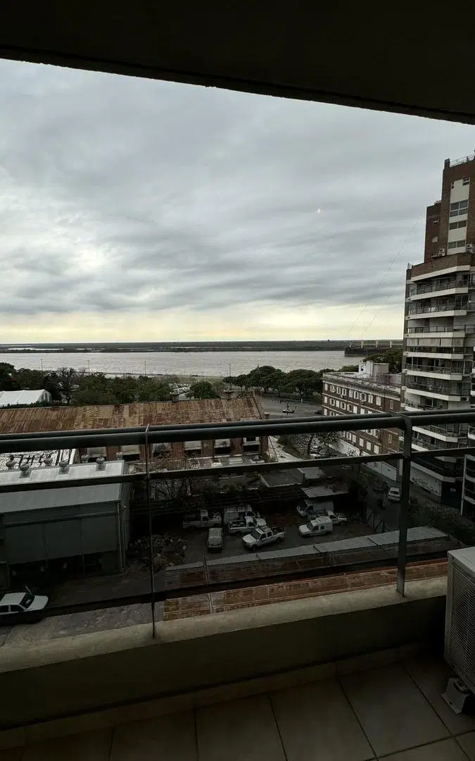 Departamento en venta de 2 dormitorios con cochera en Rosario 4