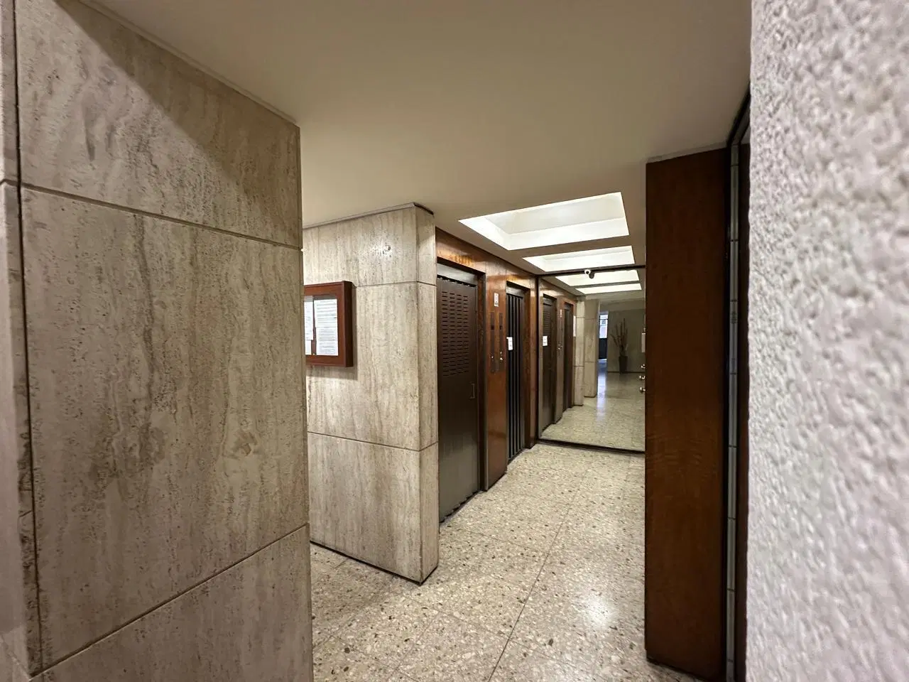 Departamento en venta 2 dormitorios, patio y balcón terraza en Rosario - Centro 5