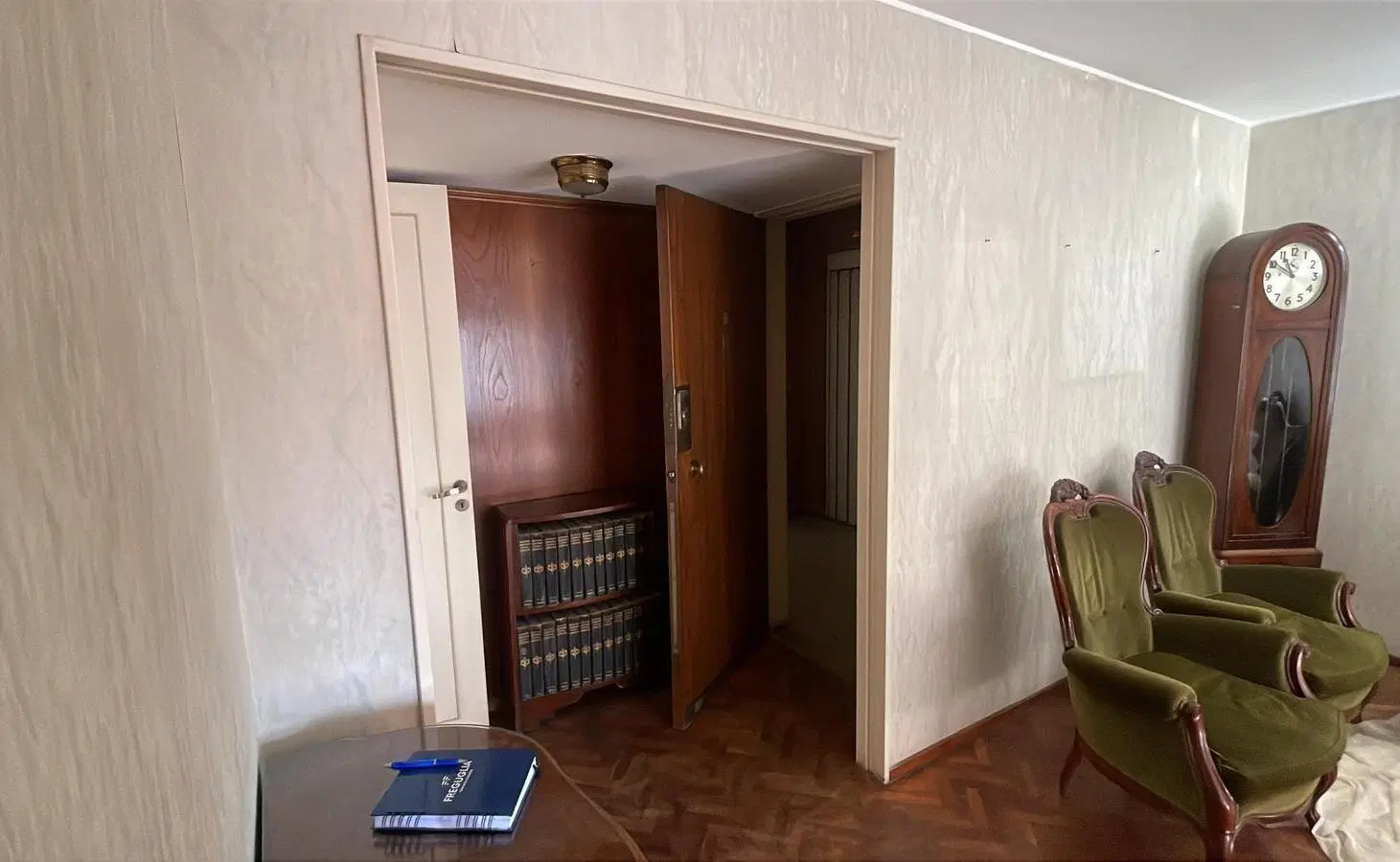 Departamento en Venta 3 Dormitorios a Modernizar con cochera en Rosario - Centro 3