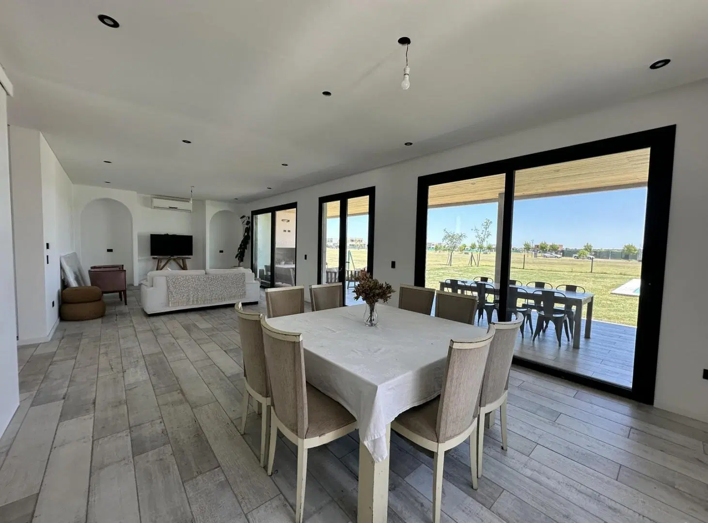 Venta Casa 5 Dormitorios en Vida Club de Campo Barrio Privado-Funes 3