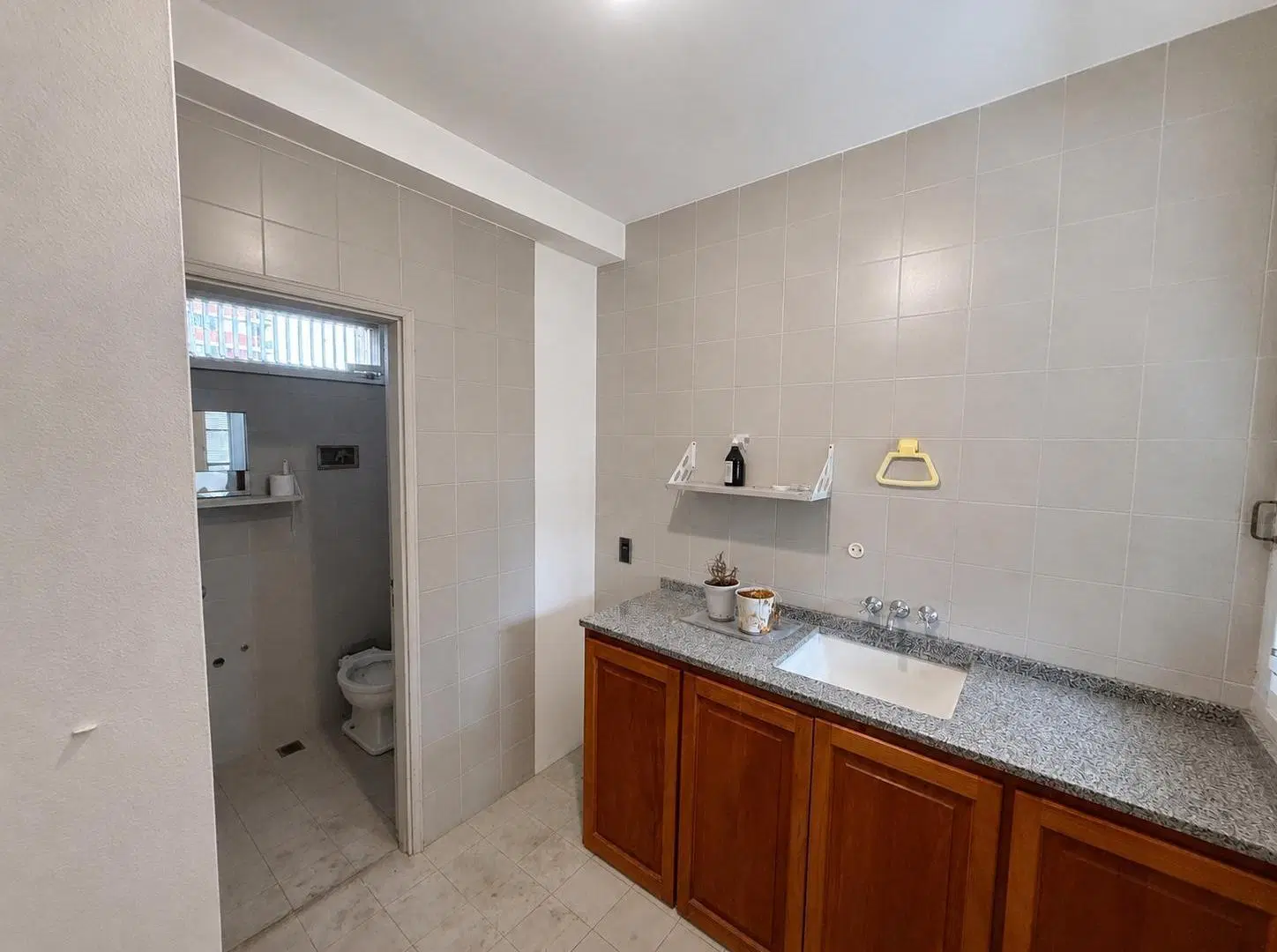 Departamento en venta de dos dormitorios con cochera en Rosario 4