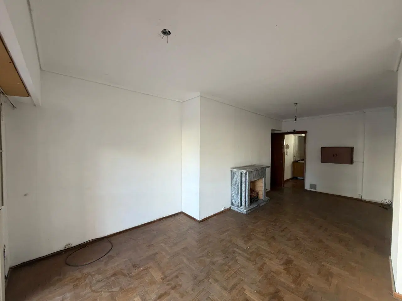 Departamento en venta dos dormitorios, patio, galería y cochera en Rosario - Pichincha 4