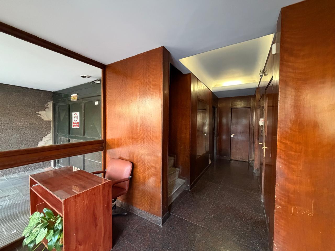 Foto de Departamento en venta dos dormitorios, patio, galería y cochera en, imagen 1