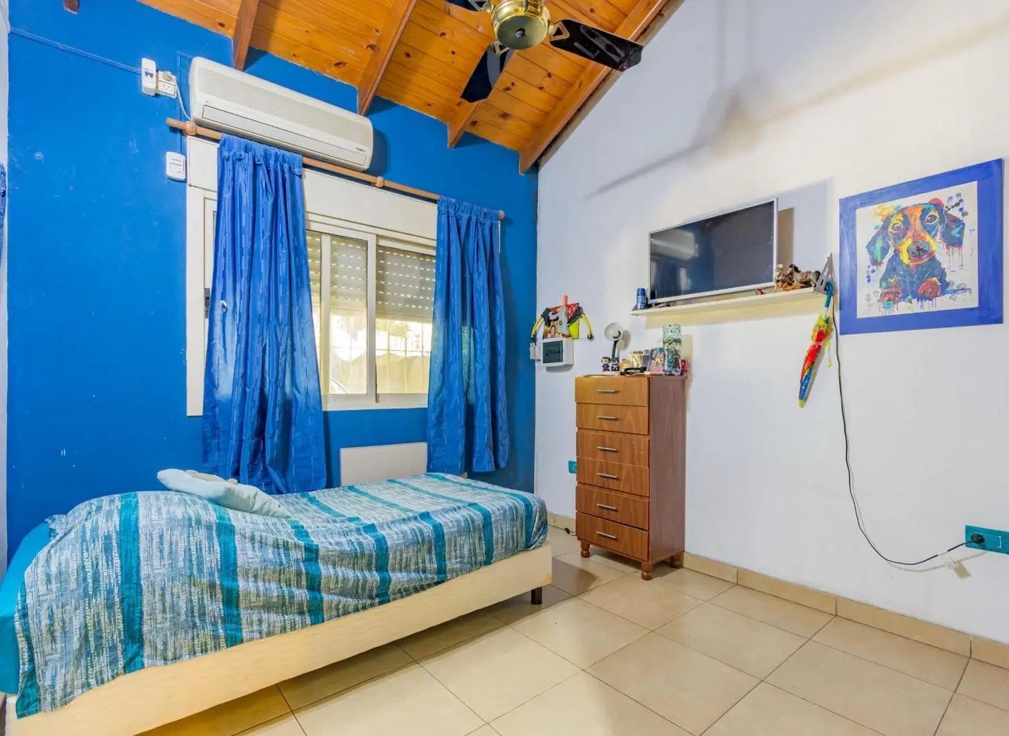 Casa en Venta de 3 dormitorios con piscina en Funes 4