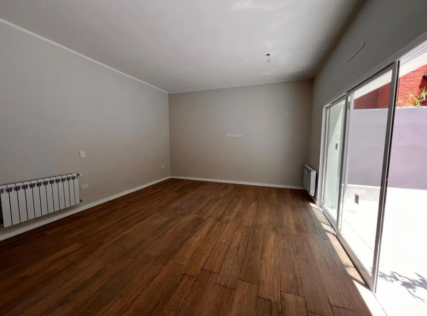 Venta casa de pasillo de 3 dormitorios en barrio Lourdes, Rosario. 3