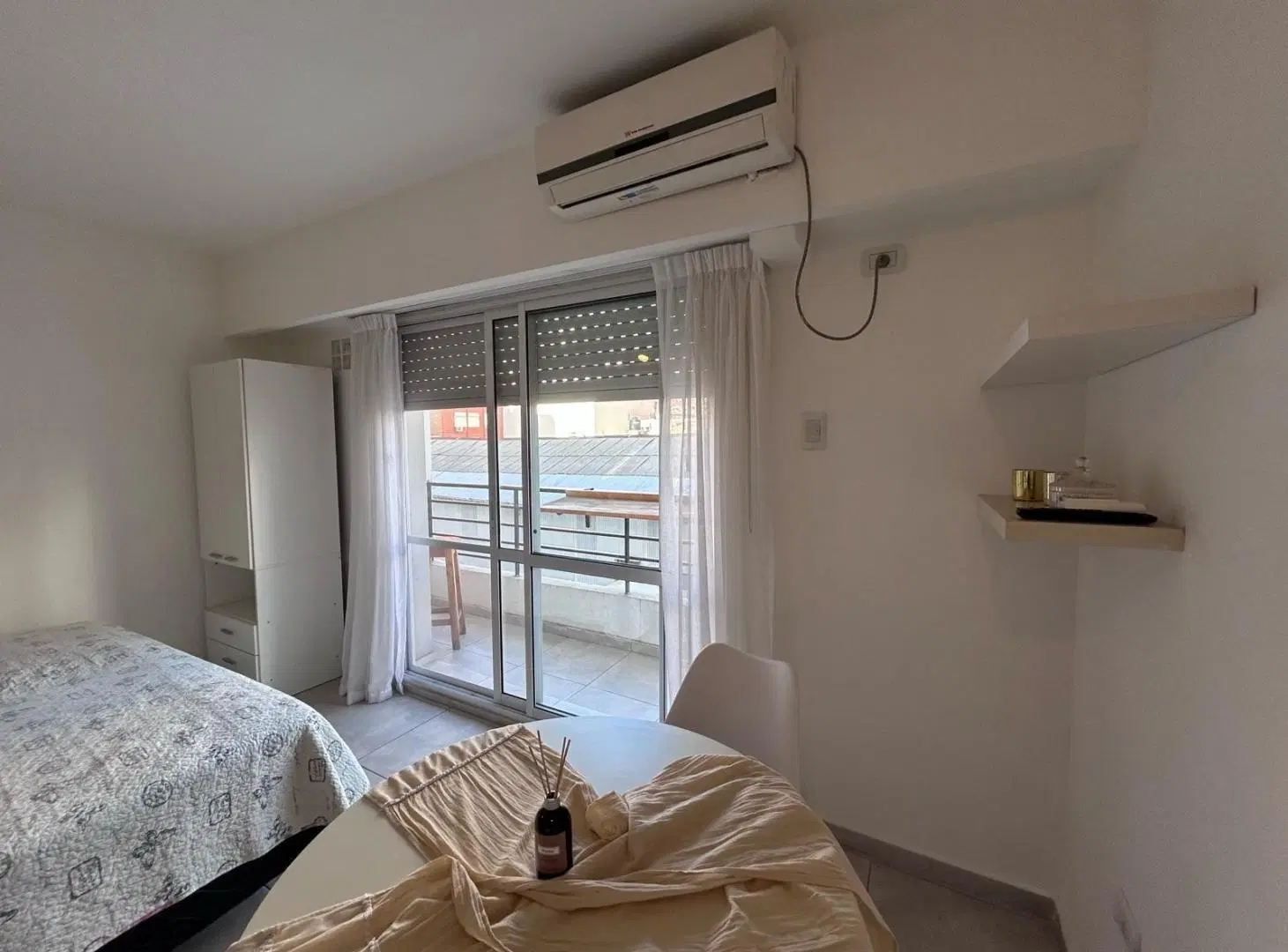 Monoambiente en alquiler con balcón en zona Rio, Rosario 3