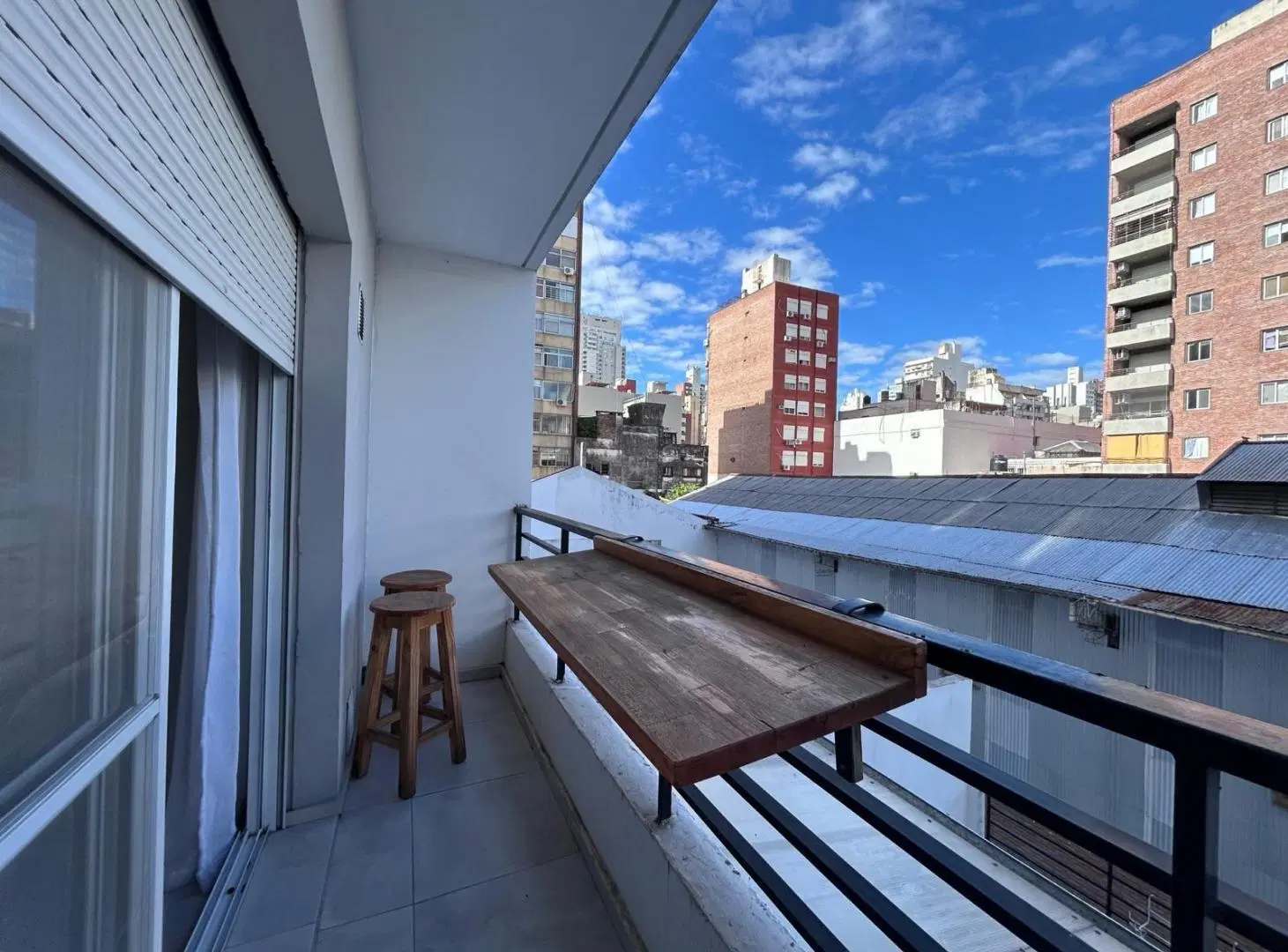 Monoambiente en alquiler con balcón en zona Rio, Rosario 2