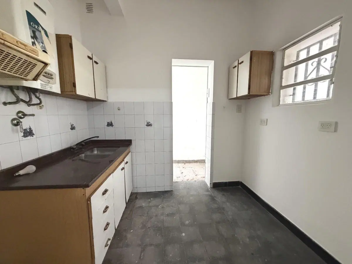 Casa en venta dos dormitorios con garage y patio en Fisherton-Rosario 5