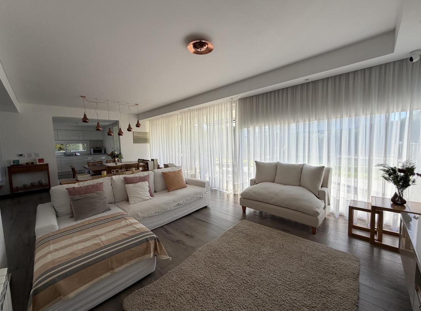 Foto de Casa en venta de 3 dormitorios en Barrio San Sebastián - Funes, imagen 5
