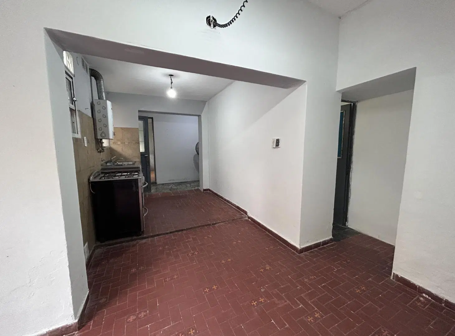 Casa de pasillo en venta de un dormitorio en Rosario - Alberdi 4