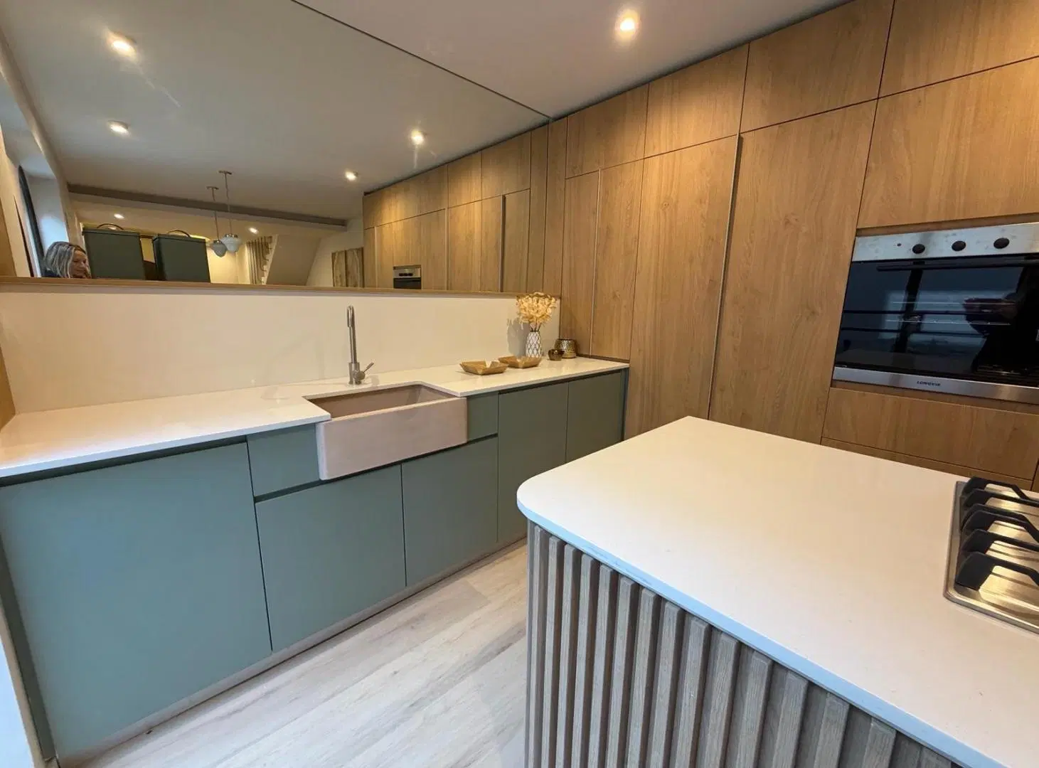 Casa de 3 dormitorios en venta con piscina y quincho en Barrio Lourdes 5