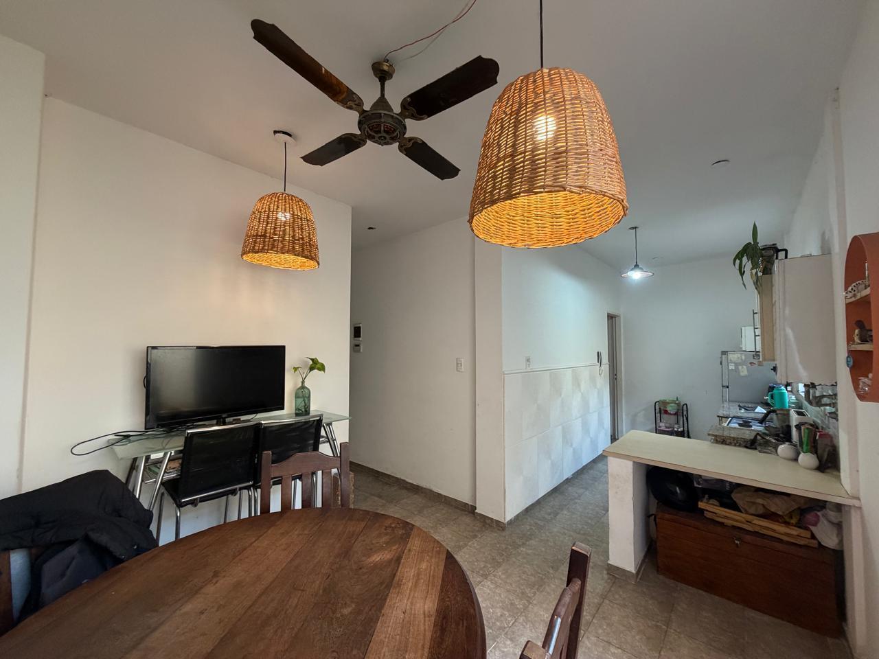 Foto de Departamento en venta dos dormitorios con patio y cochera en Arroyito, imagen 2