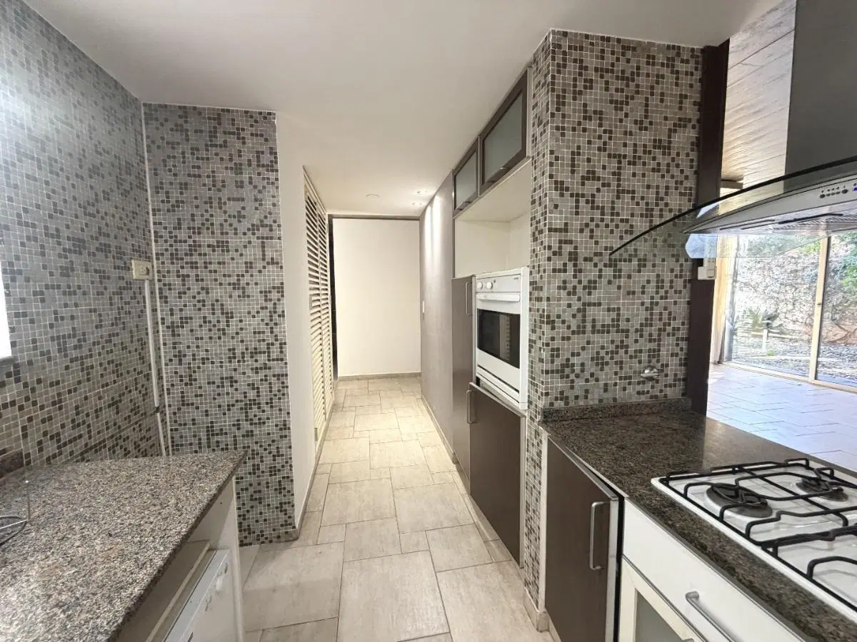 CASA EN ALQUILER PERMANENTE 3 DORMITORIOS MAS COMODIN CON PISCINA - FUNES 4