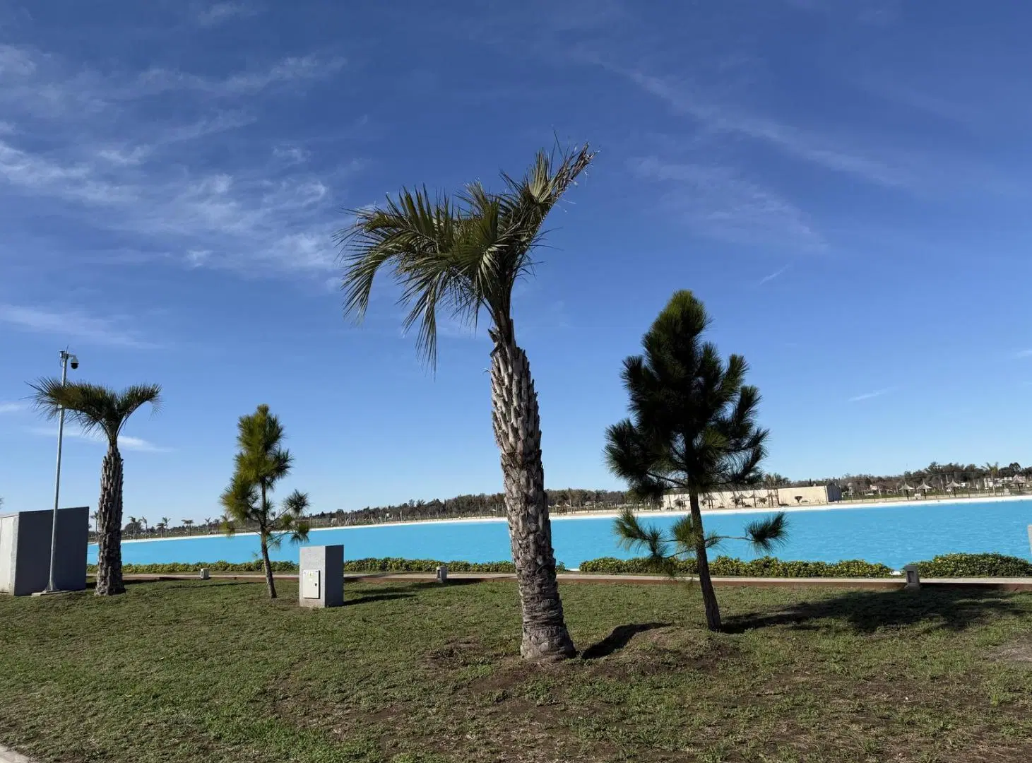 Venta terreno en Vida Lagoon orientacion SE - Funes 2