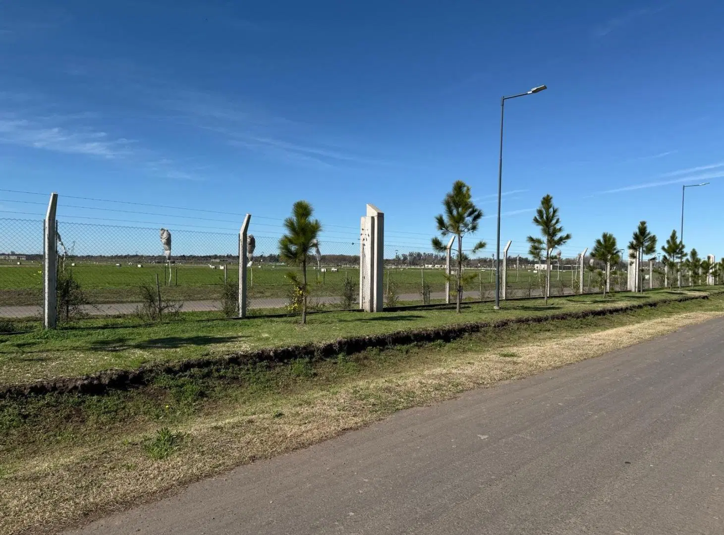 Venta terreno en Vida Lagoon orientacion SE - Funes 8